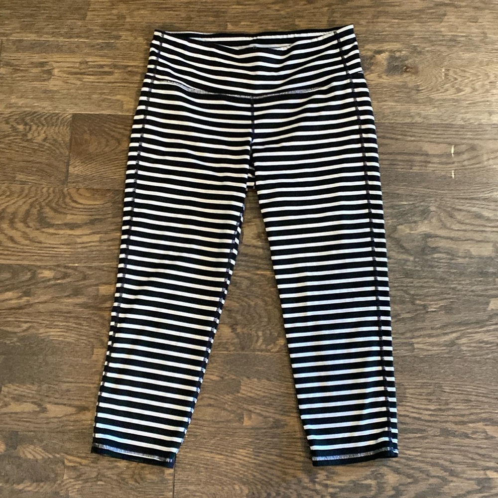 Athleta striped workout capris